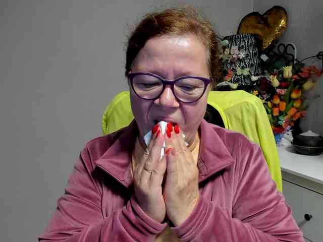 flirty-adele