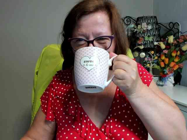 flirty-adele webcam