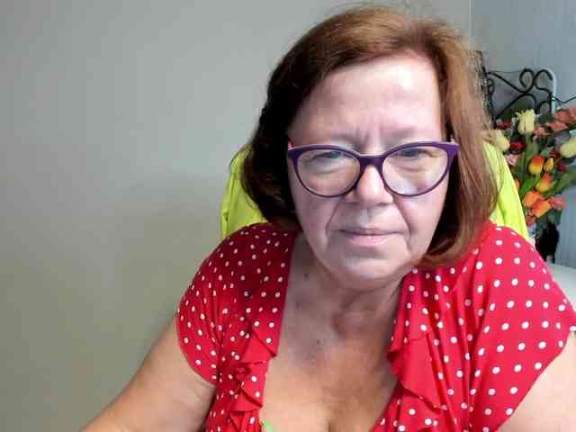 flirty-adele webcam