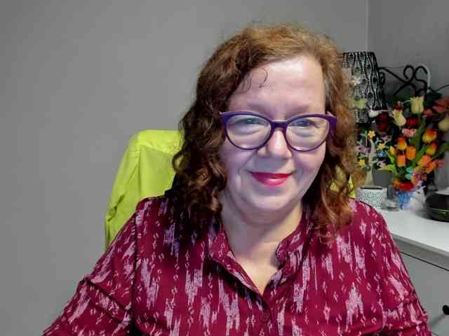 flirty-adele webcam