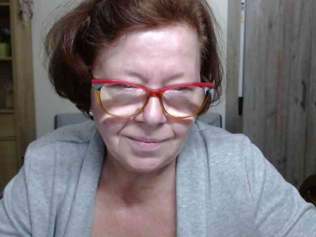flirty-adele webcam