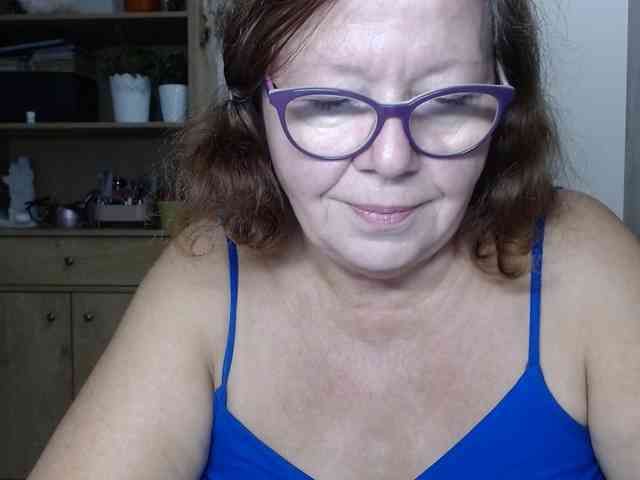 flirty-adele webcam