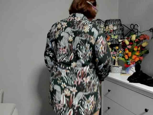 flirty-adele webcam