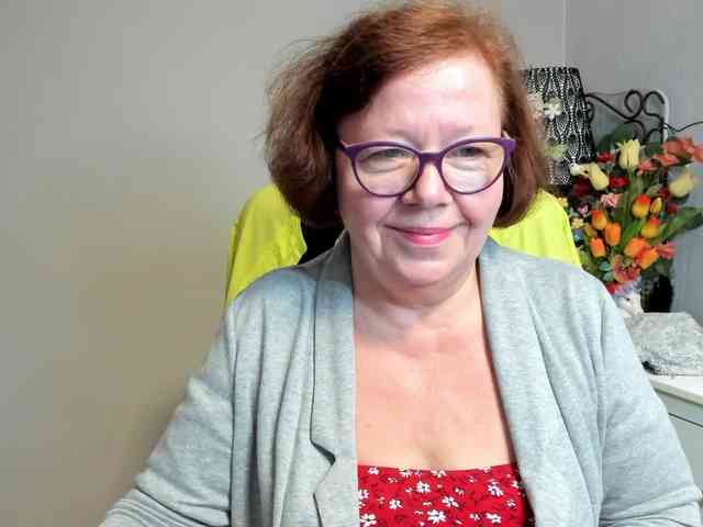 flirty-adele webcam