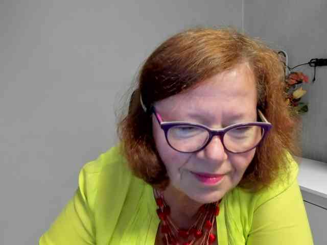 flirty-adele webcam