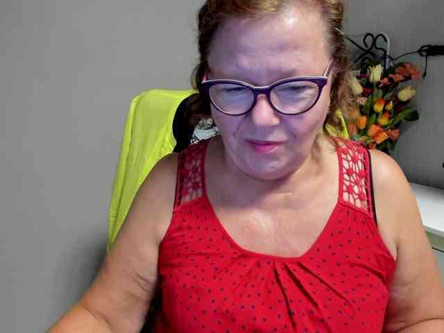 flirty-adele Live Webcam on BongaCams