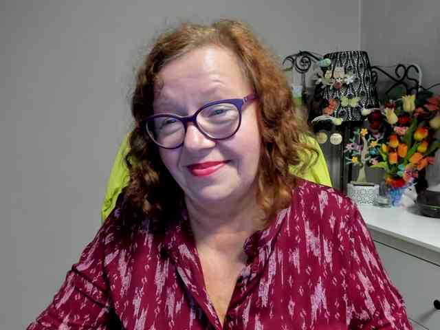 flirty-adele webcam