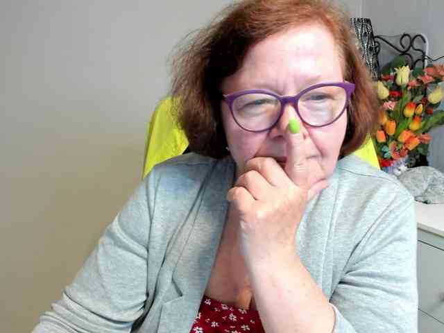 flirty-adele webcam