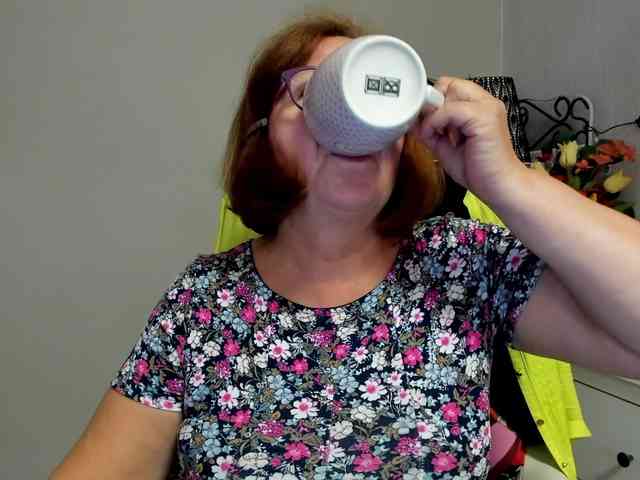flirty-adele webcam