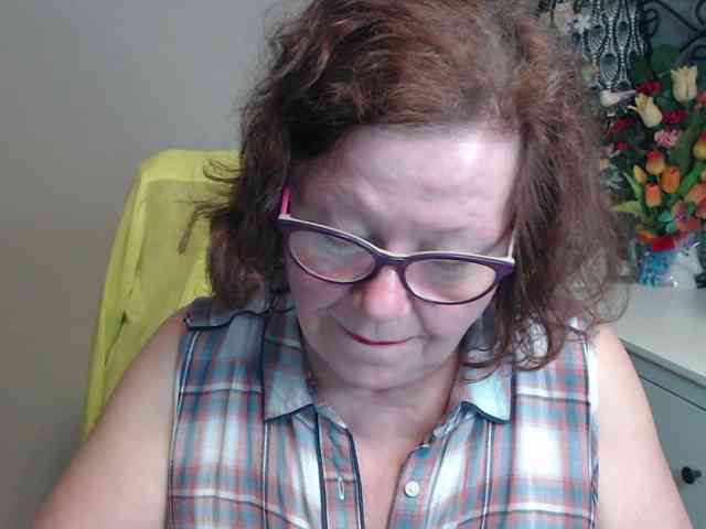 flirty-adele webcam