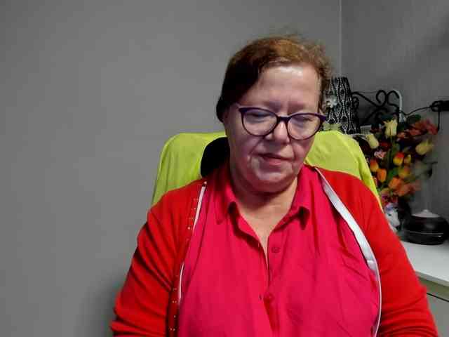 flirty-adele webcam