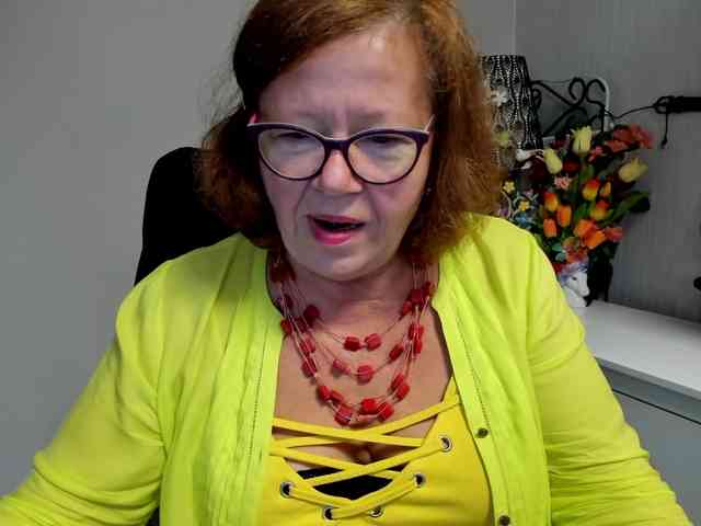 flirty-adele Sex Cam Show