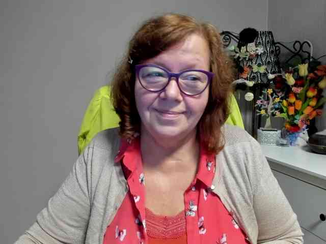 flirty-adele webcam