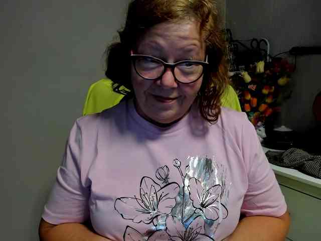 flirty-adele webcam