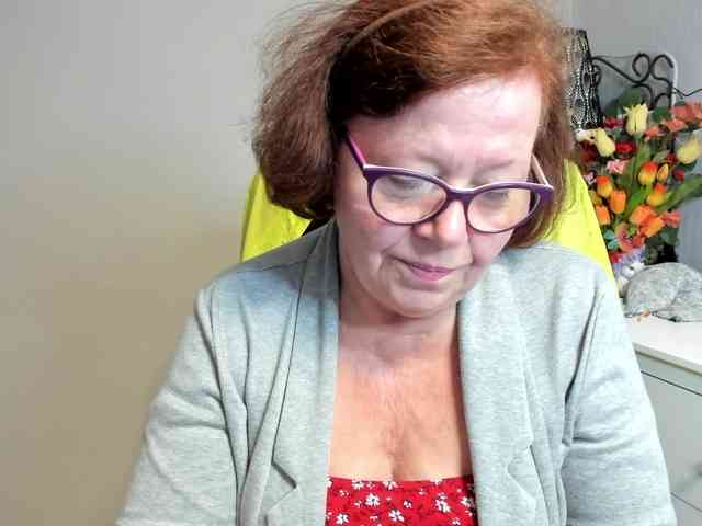 flirty-adele webcam