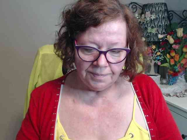 flirty-adele webcam