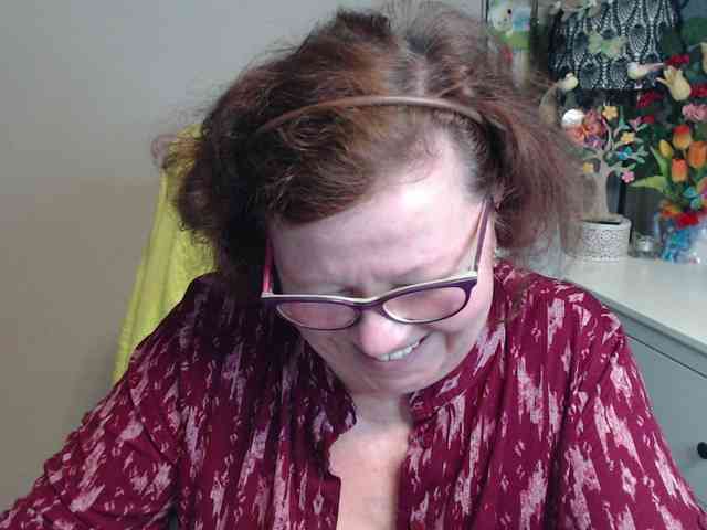 flirty-adele webcam