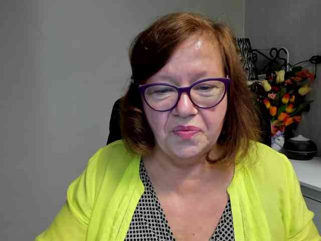 flirty-adele webcam