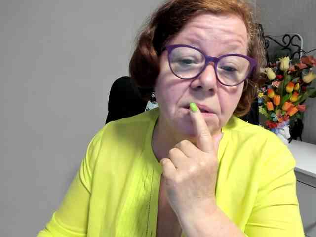flirty-adele webcam
