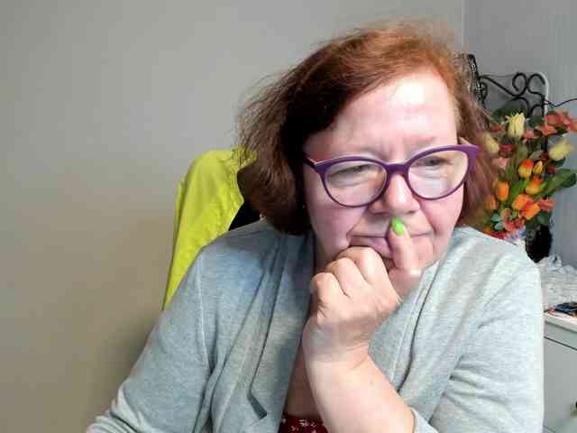 flirty-adele webcam