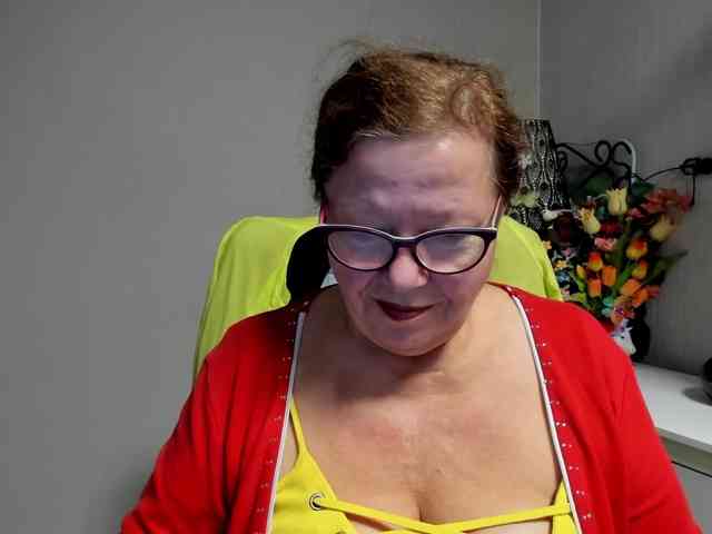 flirty-adele webcam