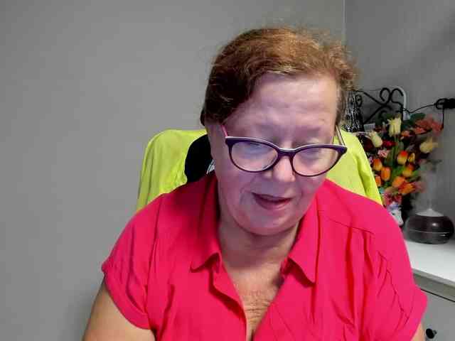flirty-adele webcam
