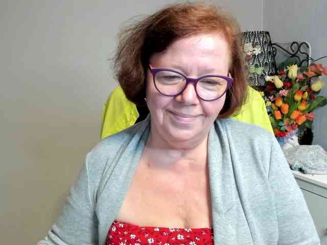 flirty-adele webcam