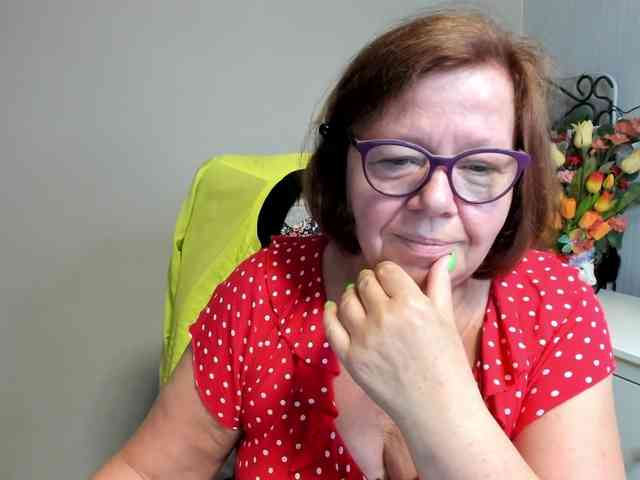 flirty-adele webcam