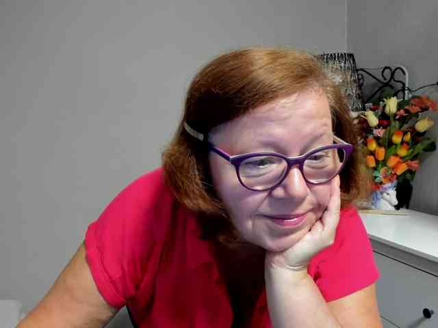 flirty-adele webcam
