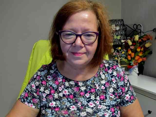 flirty-adele webcam