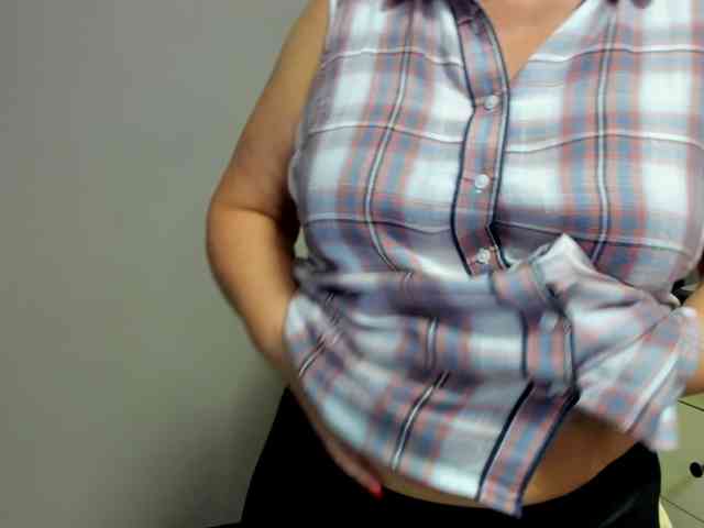 flirty-adele webcam