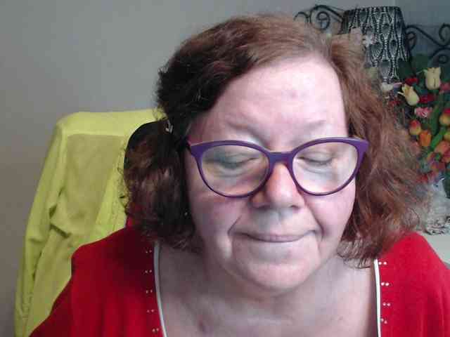 flirty-adele webcam