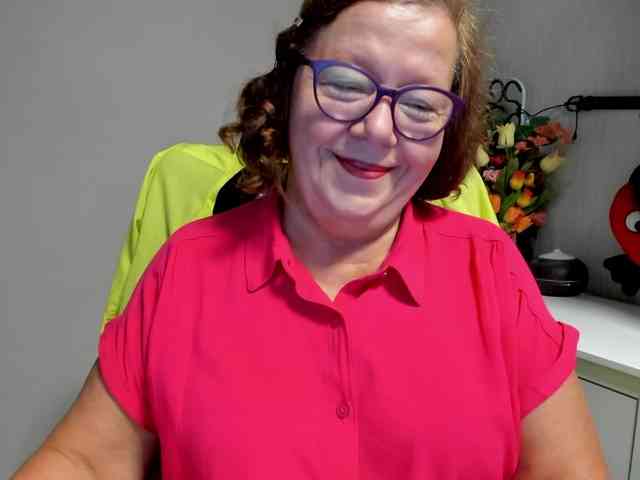 flirty-adele webcam