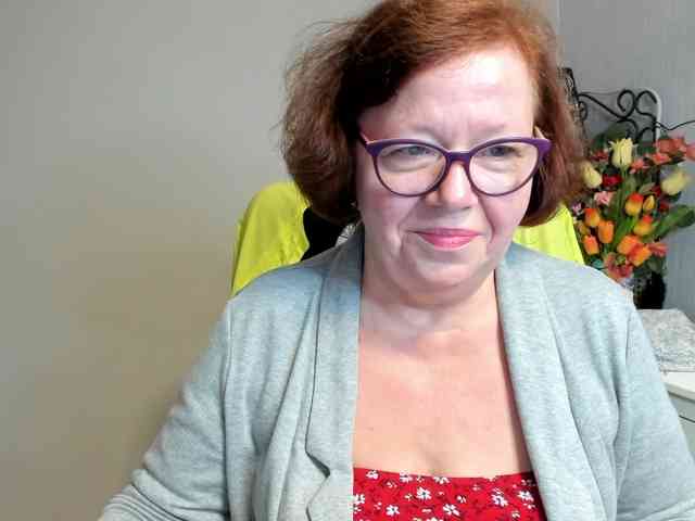 flirty-adele webcam