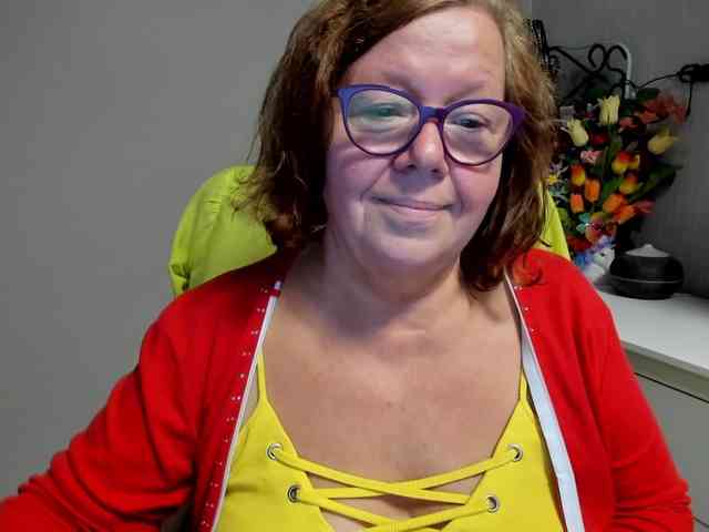 flirty-adele webcam