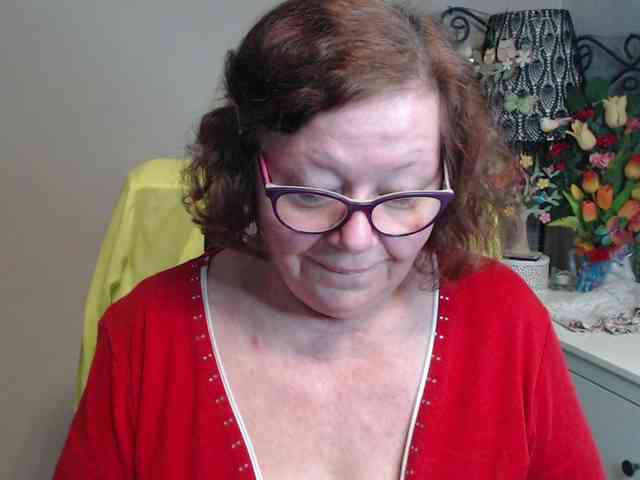 flirty-adele webcam