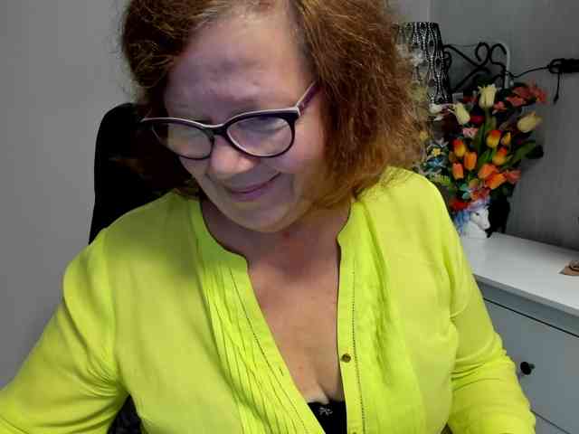 flirty-adele webcam