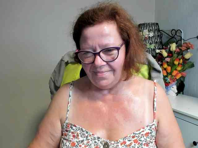 flirty-adele Live Webcam on BongaCams