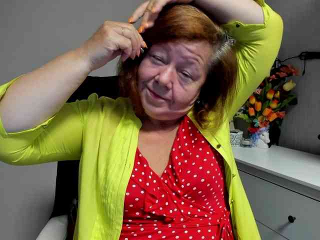 flirty-adele webcam