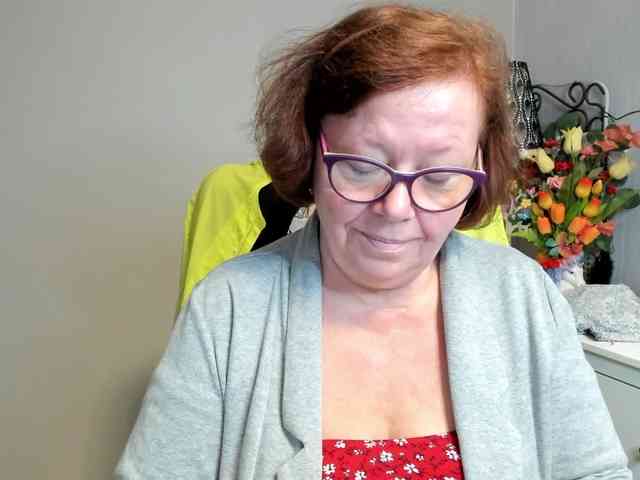 flirty-adele webcam