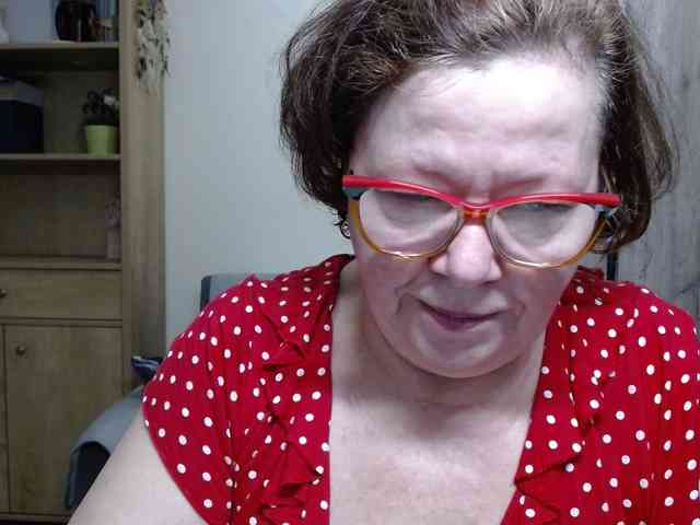 flirty-adele webcam