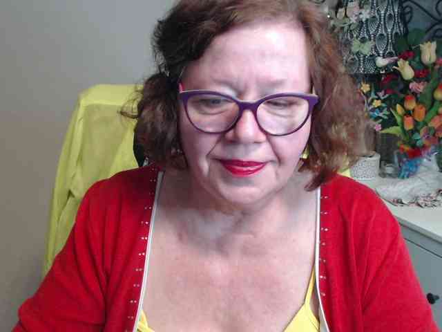 flirty-adele webcam