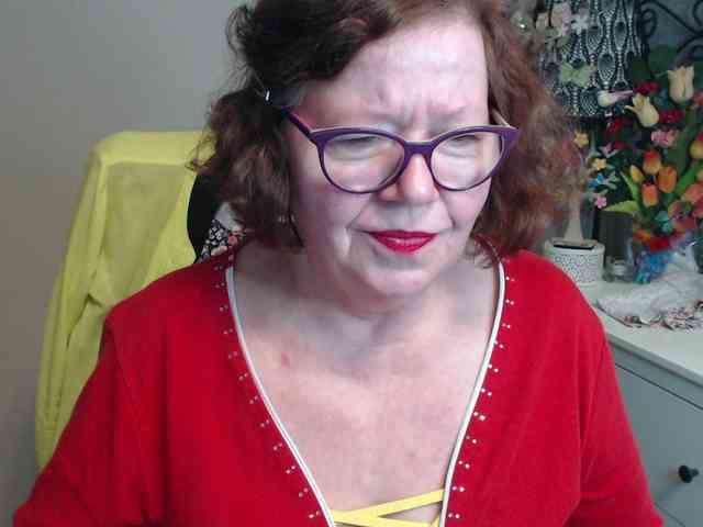 flirty-adele webcam