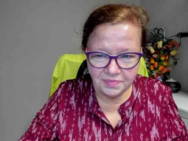 flirty-adele webcam