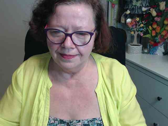 flirty-adele webcam