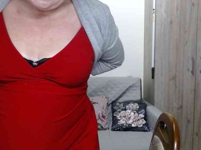 flirty-adele webcam