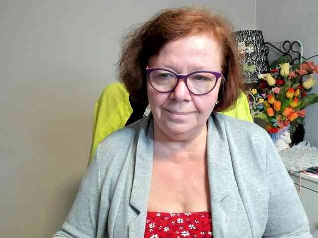 flirty-adele webcam