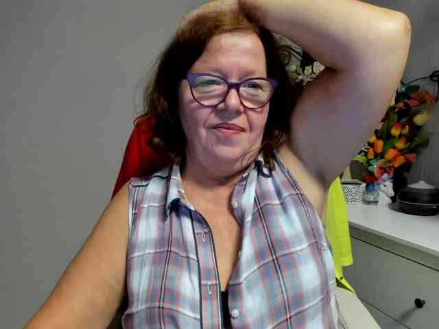 flirty-adele webcam