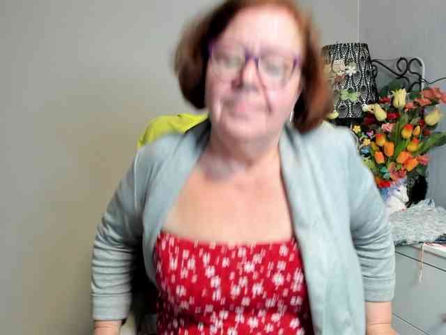 flirty-adele webcam