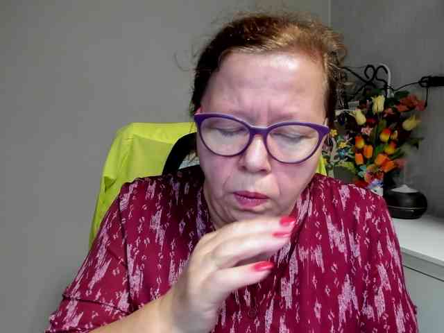 flirty-adele webcam